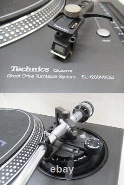 Excellent Technics SL-1200 MK3D Black Pair Direct Drive DJ Turntables Set