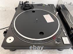 Système de platine DJ Technics SL-1200MK3 à entraînement direct en paire, SL-1200 MK3 Noir, d'occasion.