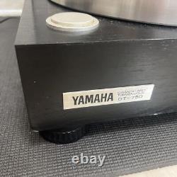 Tourne-disque Yamaha GT-750 à entraînement direct équipement audio en vente